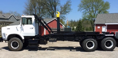 1990 Ford 9000 with 50000 lbs Ampliroll Hooklift