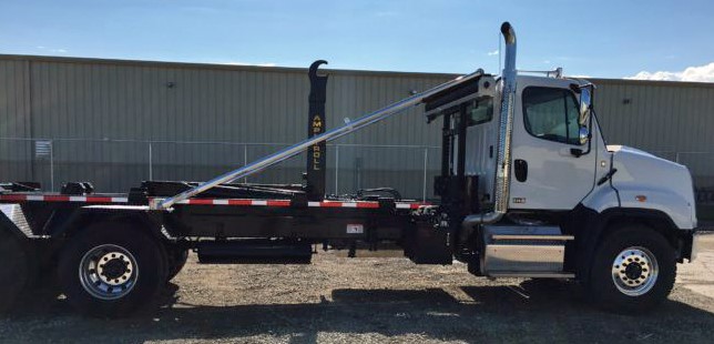 2019 Freightliner 114SD with 50000 pound ampliroll hooklift