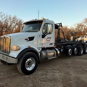 2018 Peterbilt 567 - 50,000lbs Ampliroll Hooklift